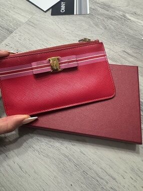 Salvatore Ferragamo Pink-Red Bow Zip Card Case Wallet